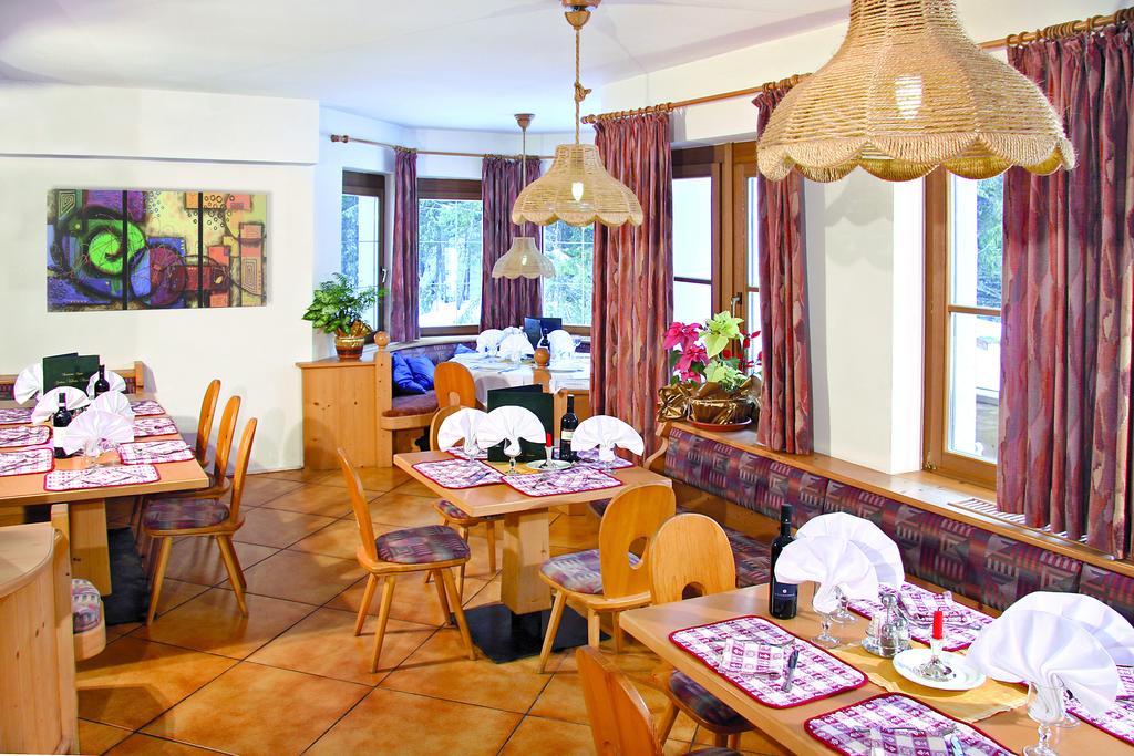 Hotel Villetta Maria Cottage Canazei Exteriér fotografie